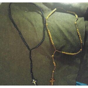 2Pcs Wooden Beads Rosary Necklace - Handmade Wooden Crosses Pendant Necklace